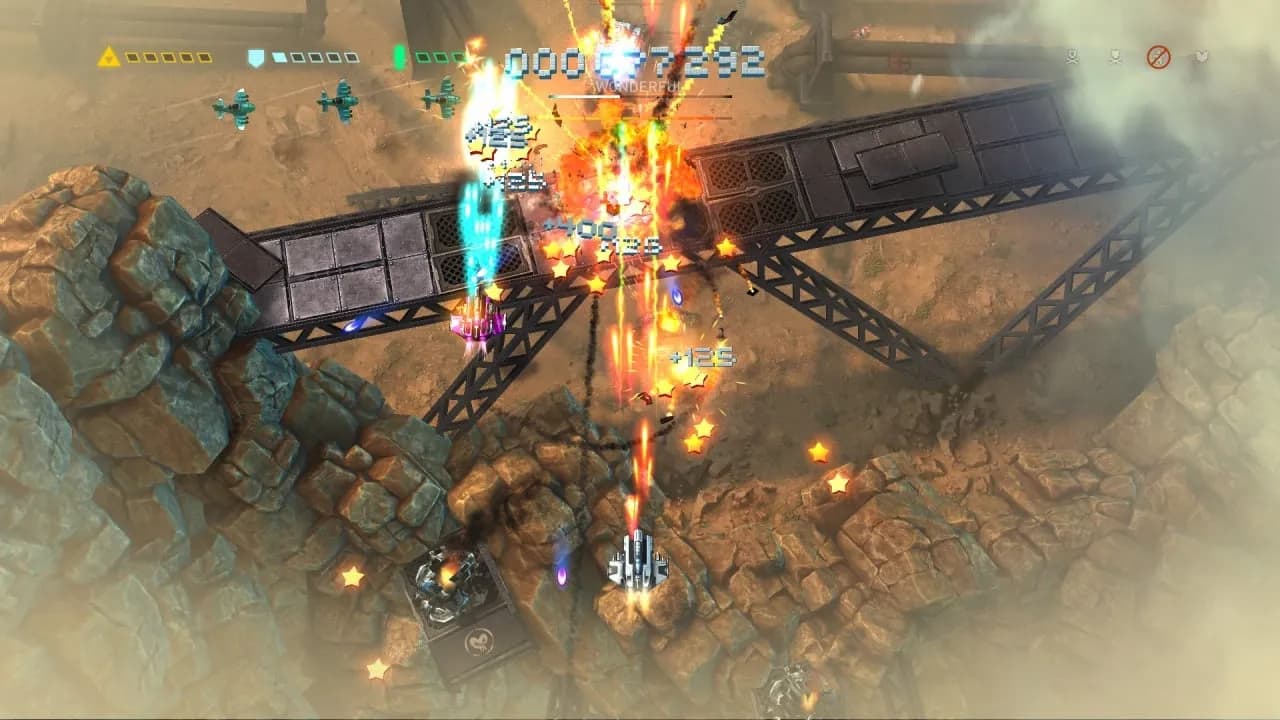 Sky Force Reloaded — скриншот 1