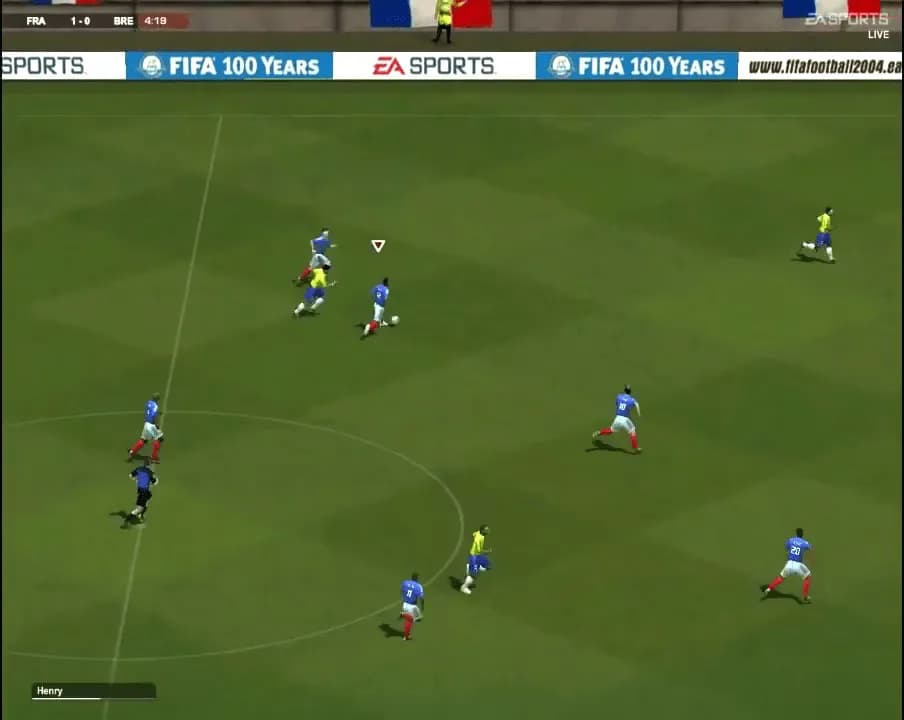 FIFA Football 2004 — скриншот 2