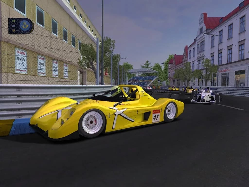 RACE 07 — скриншот 1