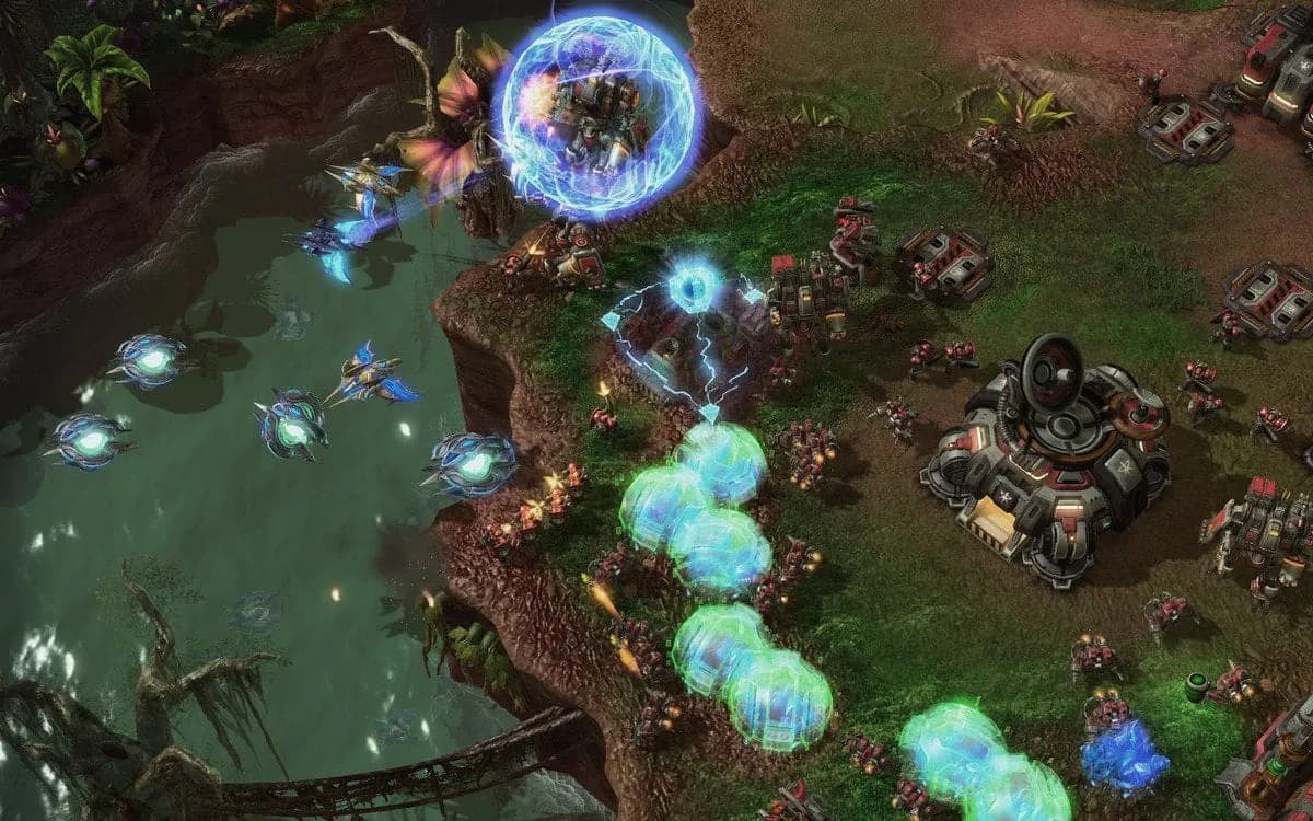 StarCraft 2 Heart of the Swarm — скриншот 7