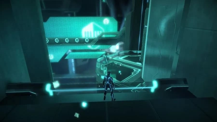 TRON Evolution The Video Game — скриншот 1