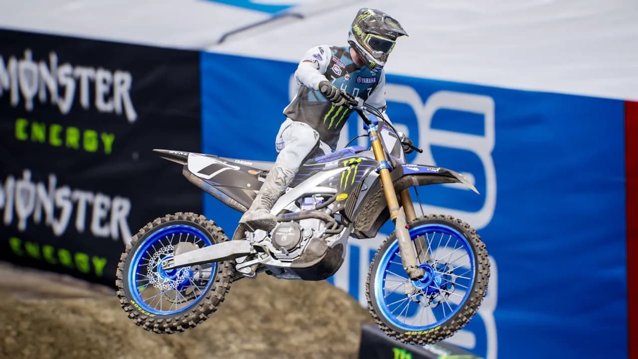 Monster Energy Supercross The Official Videogame 5 — скриншот 8
