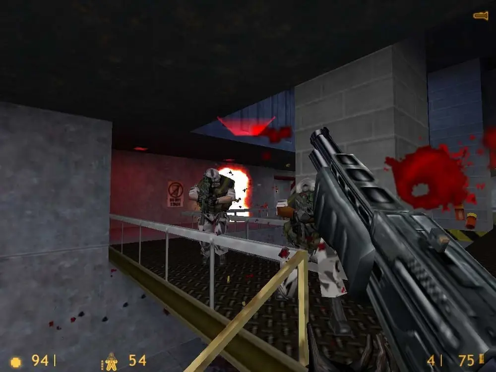 Half-Life (1998) — скриншот 1